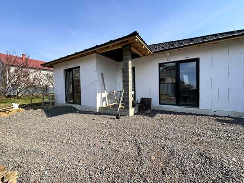 дом по адресу Ужгородская ул.