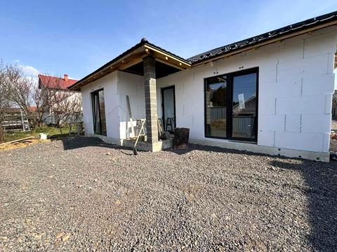 дом по адресу Ужгородская ул.