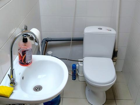 комерційна за адресою Оболонська набережна вул., 11