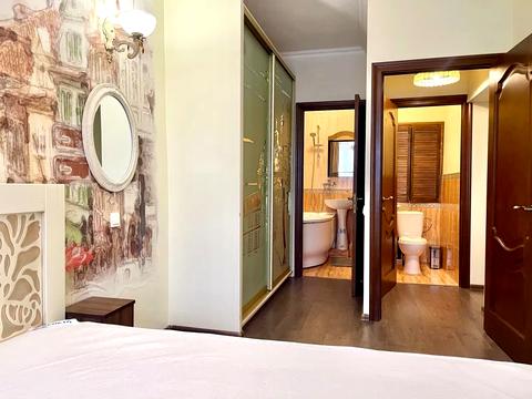 квартира за адресою Івана Франка вул., 24-А