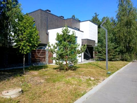 будинок за адресою Грушева вул.