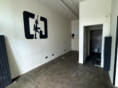 коммерческая по адресу Кудрявська, 24А