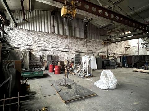 комерційна за адресою Араратська вул., 58