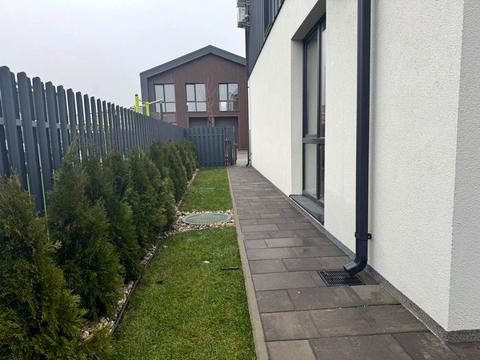 будинок за адресою Молодіжна вул.