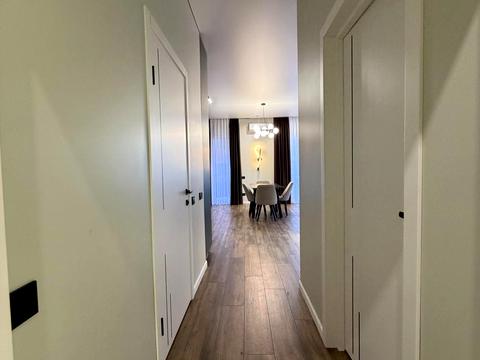 будинок за адресою Молодіжна вул.