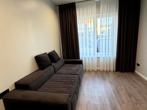 будинок за адресою Молодіжна вул.