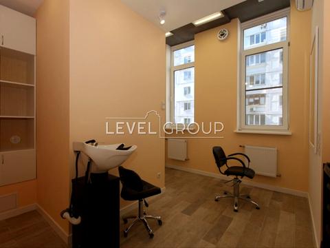 коммерческая по адресу Червоной Калины просп. (Владимира Маяковского), 89-Б