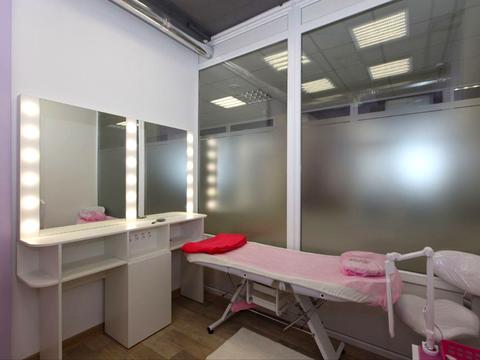 комерційна за адресою Червоної Калини просп. (Володимира Маяковського), 89