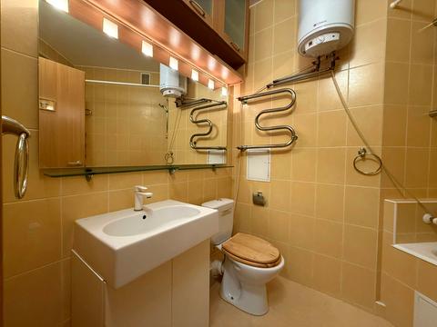 квартира по адресу Миколы Бажана просп., 12