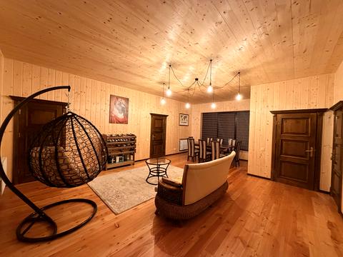 будинок за адресою Дмитра Павличка вул.