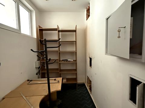 коммерческая по адресу Антоновича ул. (Горького), 72