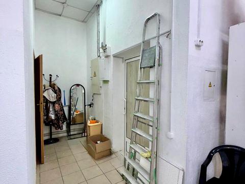 коммерческая по адресу Днепровская ул., 2Б