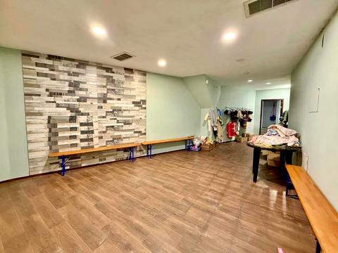 коммерческая по адресу Днепровская ул., 2Б