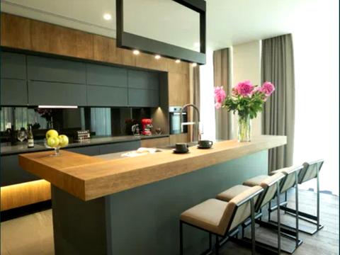 будинок за адресою Набережна вул.