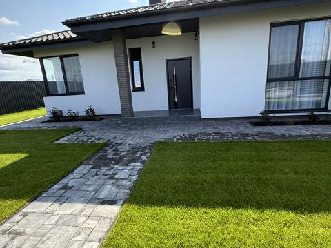 будинок за адресою Каштанова, 33