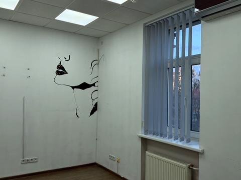комерційна за адресою Музейний пров., 2
