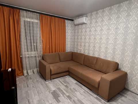 квартира за адресою Бориса Гмирі вул., 10/40