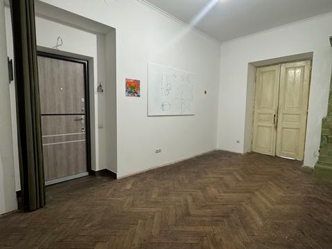 квартира за адресою Софії Ковалевської вул., 5