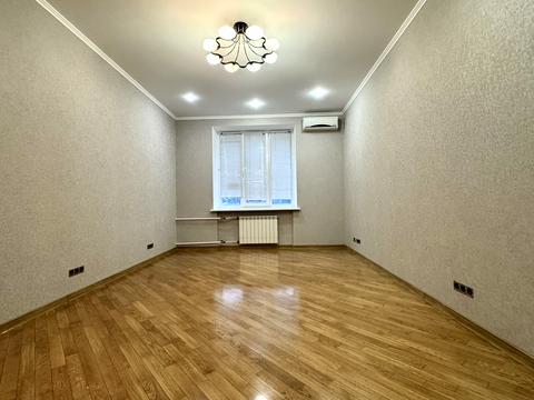 квартира за адресою Леоніда Первомайського вул., 5