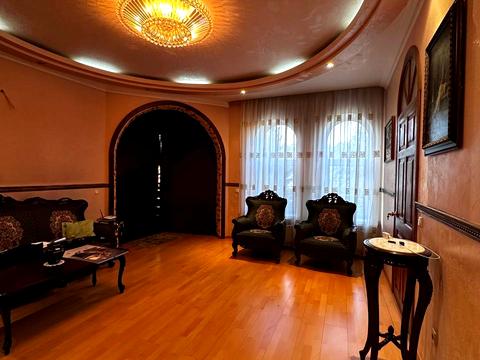 будинок за адресою с. Петропавлівська Борщагівка, Авіаторів вул.