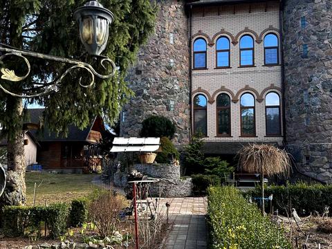 будинок за адресою с. Петропавлівська Борщагівка, Авіаторів вул.