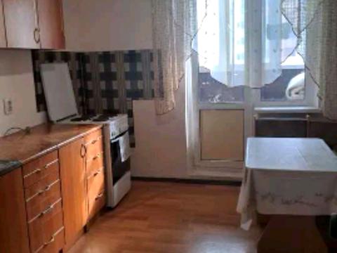 квартира за адресою Київ, Милославська вул., 12