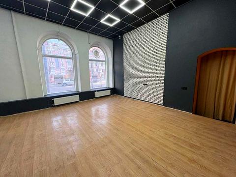 комерційна за адресою Лазаря Глоби вул. (Андрія Фабра), 5