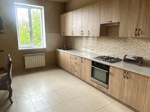 будинок за адресою Володимира Івасюка вул., 25