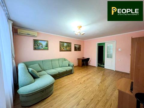 квартира за адресою Дмитра Чижевського вул. (Петра Чаадаєва), 2-А