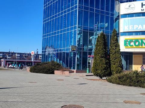 коммерческая по адресу Науки просп. (Ленина), 43