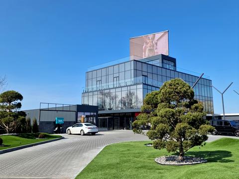 коммерческая по адресу Логістична, 15