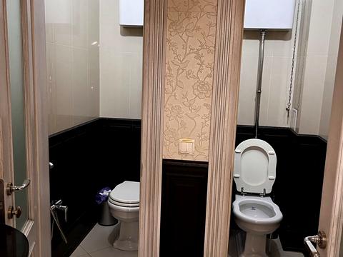 комерційна за адресою Генерала Тараса Чупринки вул. (), 3