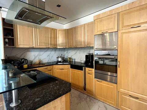 будинок за адресою Веселкова