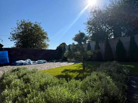 будинок за адресою Веселкова