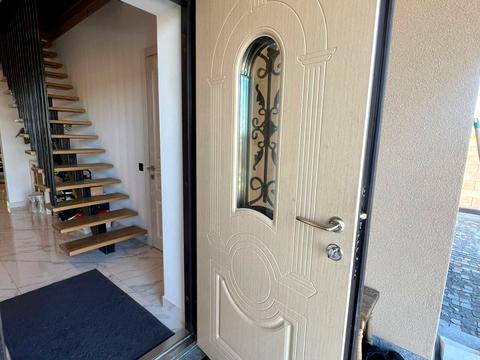 будинок за адресою Веселкова