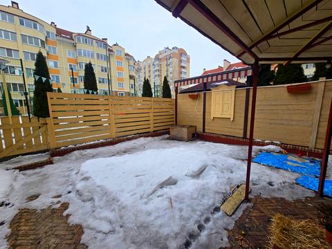 комерційна за адресою Богдана Хмельницького вул., 1-В