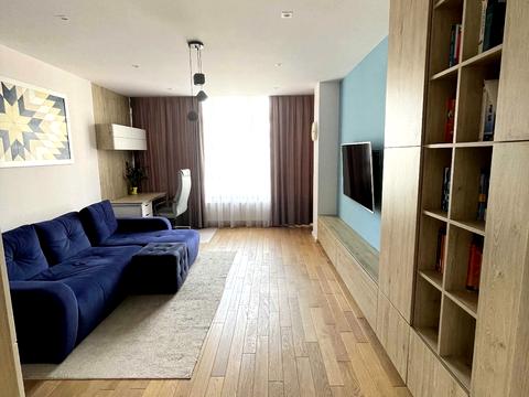 квартира за адресою Гетьмана Івана Мазепи вул. (Топольна), 2-Б