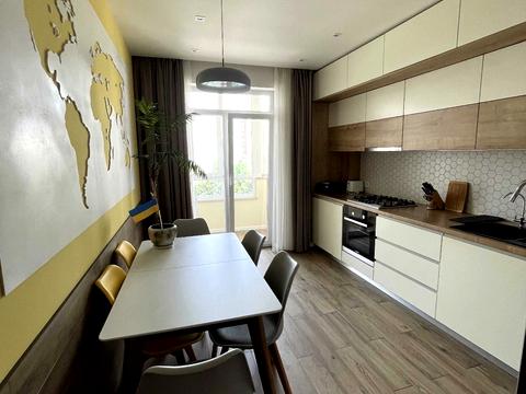 квартира за адресою Гетьмана Івана Мазепи вул. (Топольна), 2-Б