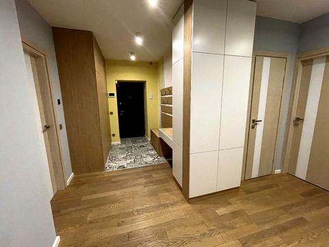 квартира за адресою Гетьмана Івана Мазепи вул. (Топольна), 2-Б