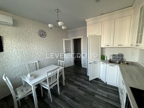 квартира за адресою Авіаконструктора Ігоря Сікорського вул. (Танкова), 4-Г