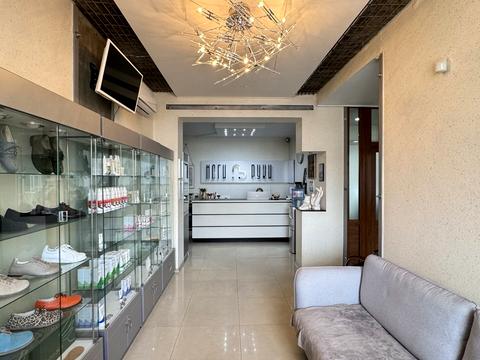 комерційна за адресою Середньофонтанська вул., 19б