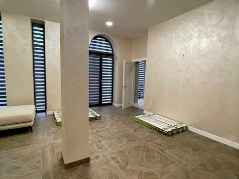 комерційна за адресою Городоцька вул., 42