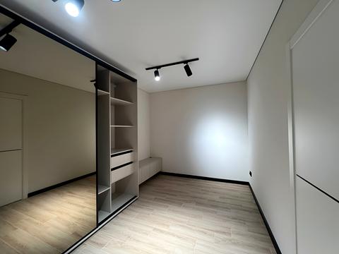 квартира за адресою Хіміків вул., 28, к.7-14