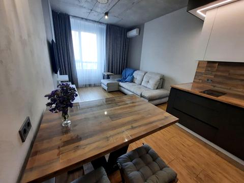 квартира за адресою Зоряний бульв., 1м