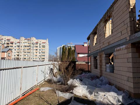 будинок за адресою Левка Ревуцького вул., 1