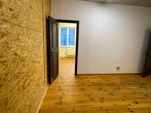 комерційна за адресою Уманська вул., 25