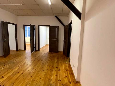 комерційна за адресою Уманська вул., 25