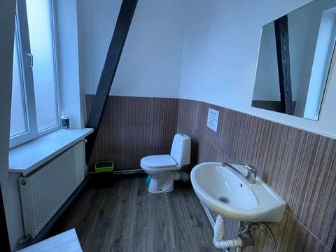 комерційна за адресою Уманська вул., 25