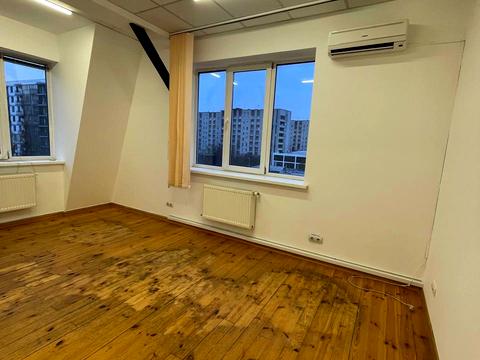 комерційна за адресою Уманська вул., 25