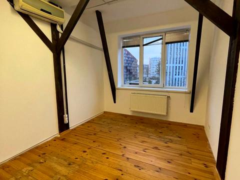 комерційна за адресою Уманська вул., 25